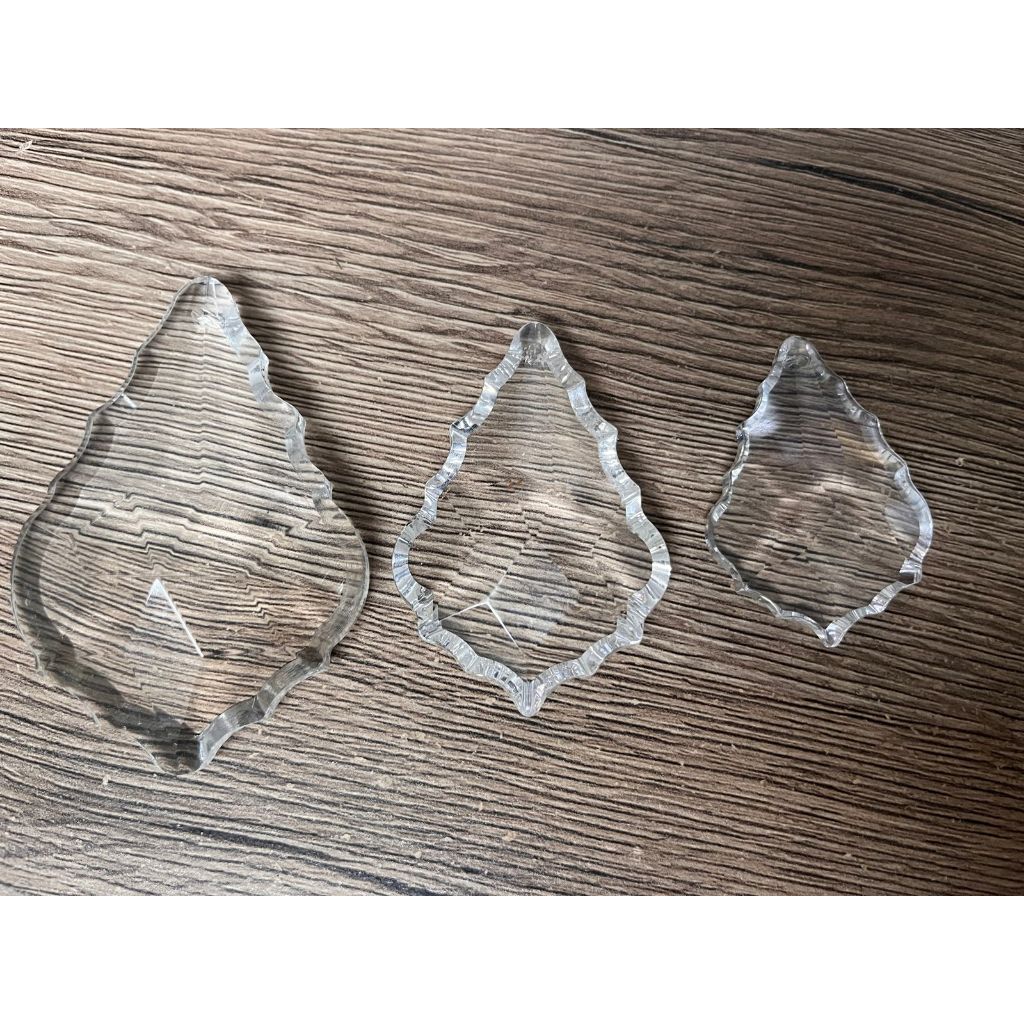 HIASAN LAMPU GANTUNG CRYSTAL DAUN