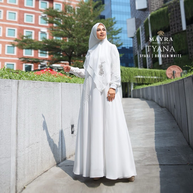 Gamis Syari Tyana Series by MAYRA koleksi Haji Umroh Hitam putih Polos