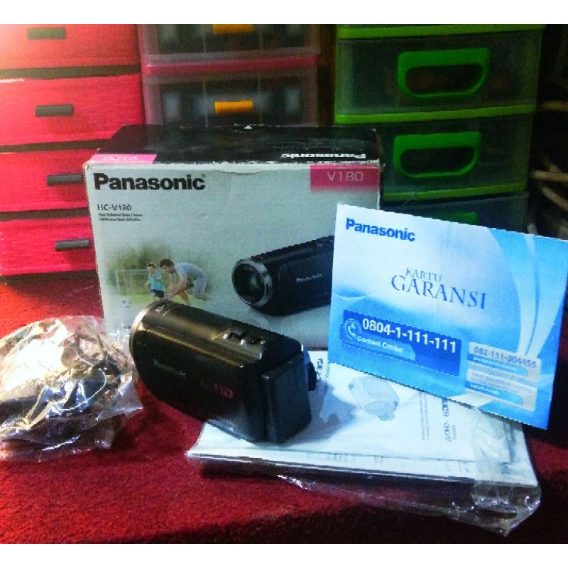 Handycam Panasonic HC-V180