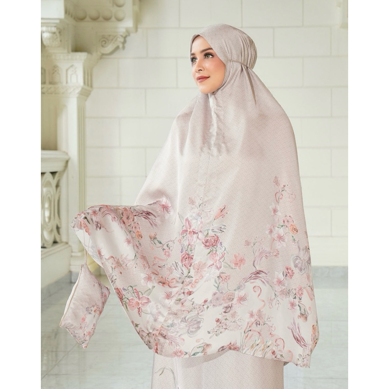 Farra Prayer Robe Buttonscraves - Dandelion