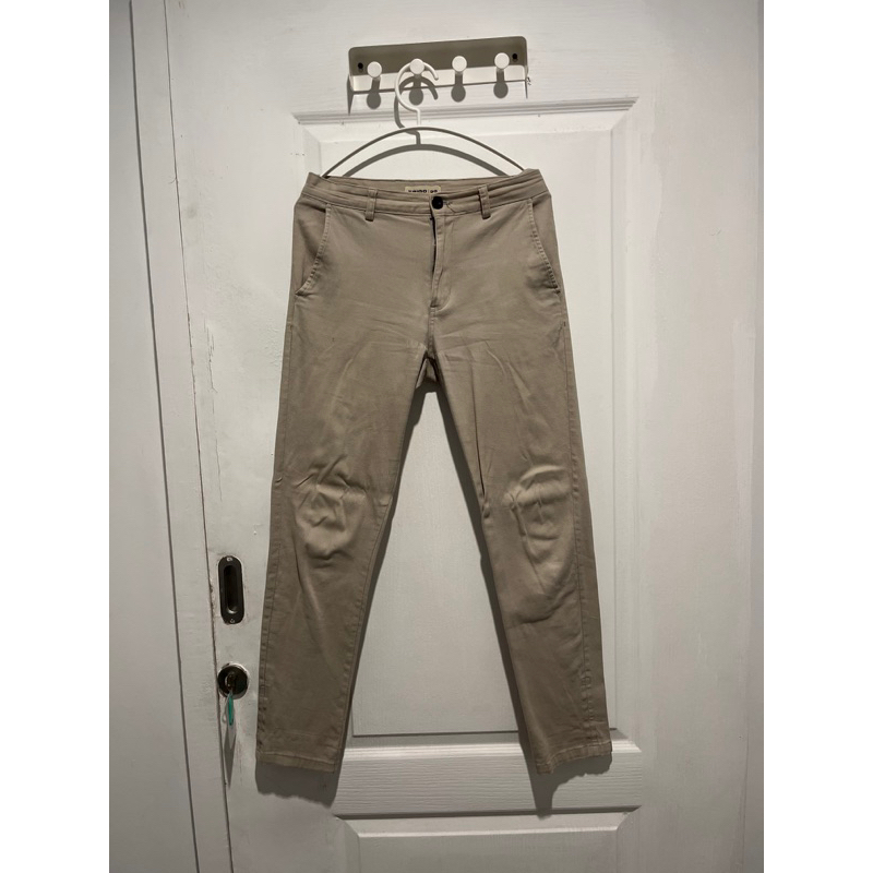 [PRELOVED] ERIGO CHINO LIGHT GREY Celana Panjang kasual kerja pria wanita abu-abu jeans bahan sekola
