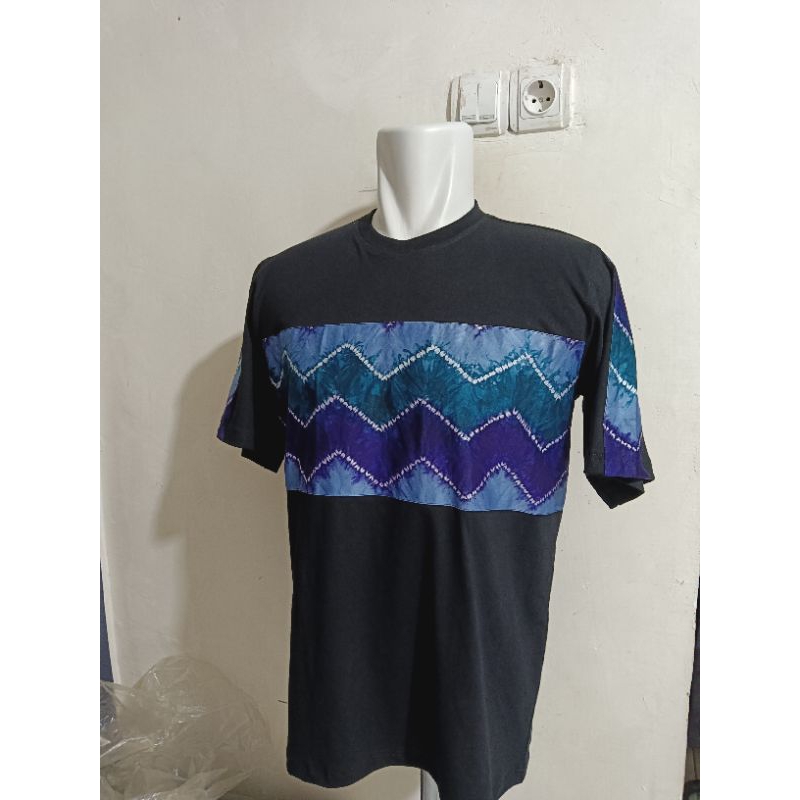 KAOS SASIRANGAN SANGGAM ukuran L lengan pendek