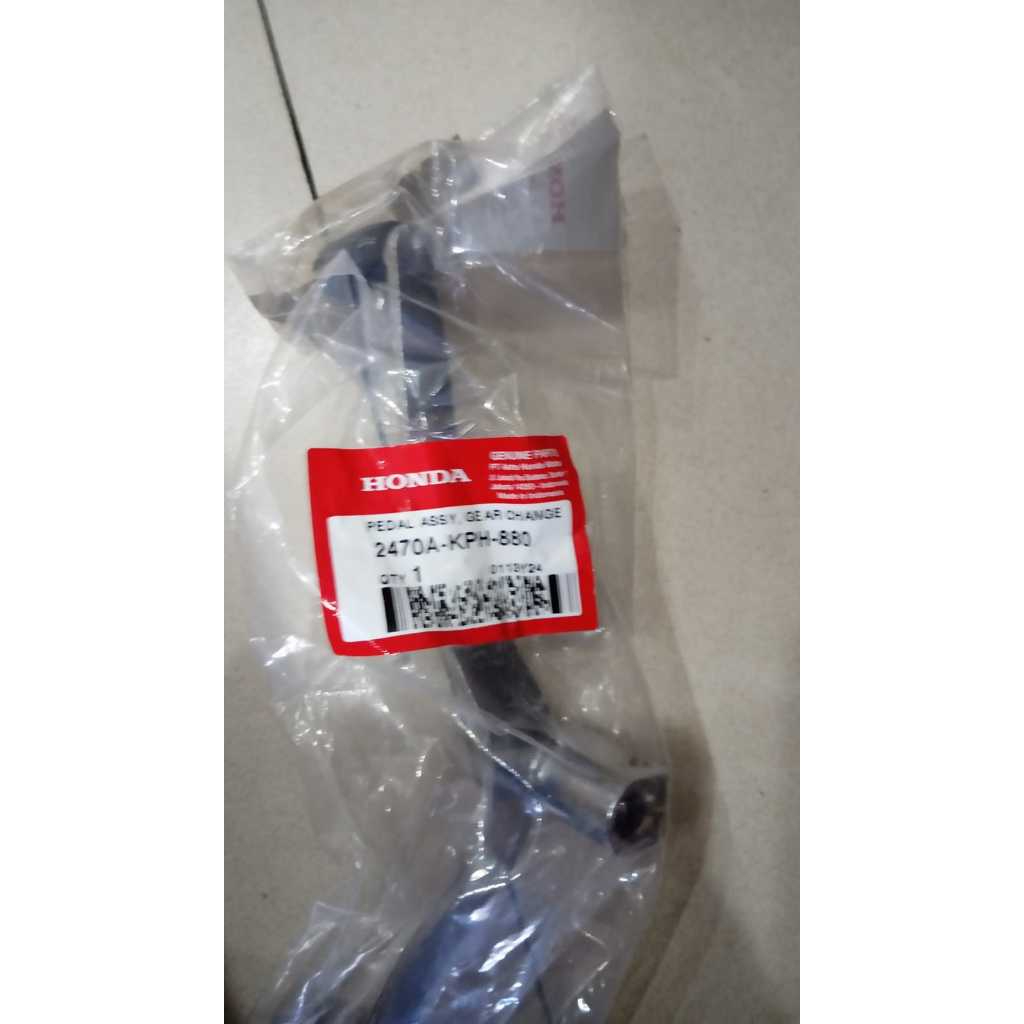 PEDAL GEAR CHANGE ASSY/PEDAL OVERAN KARISMA/SUPRA X 125 2470A-KPH-880