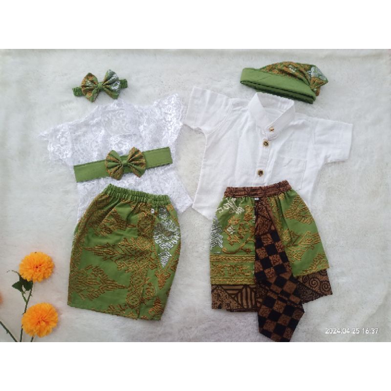 set couple kebaya bayi 3 bulanan