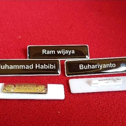 

Nametag nama dada akrilik resin
