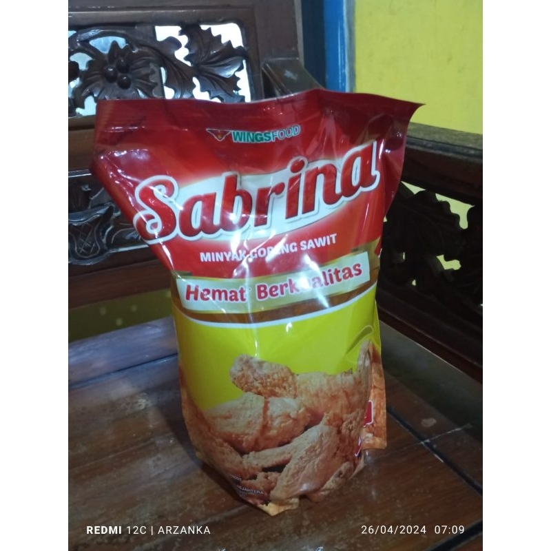 

Minyak goreng SABRINA 2 Liter