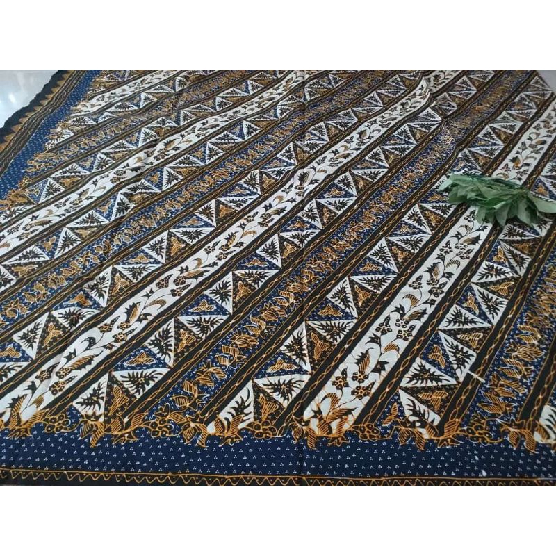 kain batik tulis sogan dasar putih