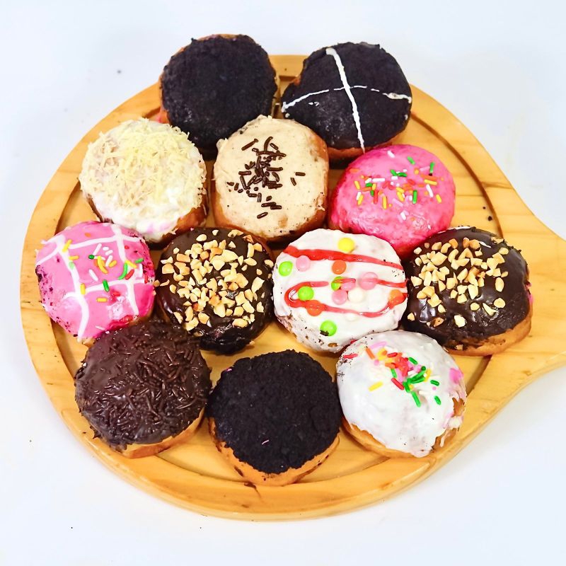 

BABY DONAT FANYBELLA YANG SUPER DUPER ENAK DAN LEMBUT BANGET isi 12 pcs