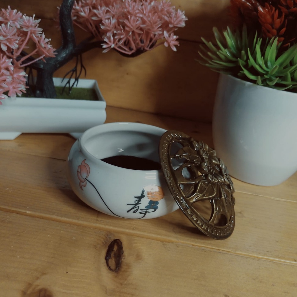 Langsung Beliii Tempat Dupa Kerucut Asap Bawah Bahan Keramik Holder Dupa Kerucut Asap Bawah Bahan Ke