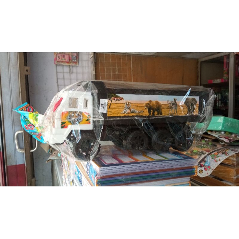 Truk roda 8 bak hitam TTP 08 B