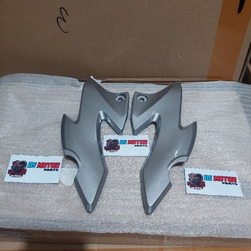 Cover Kuping Batok Lampu Depan Honda CB 150 R CB150R Old Lama Silver Kanan Kiri