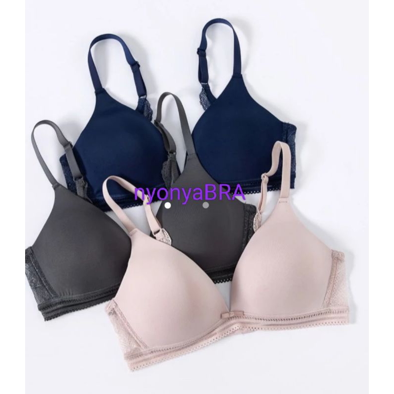 Young curves bra tanpa kawat 32,34,36B, C03-10333