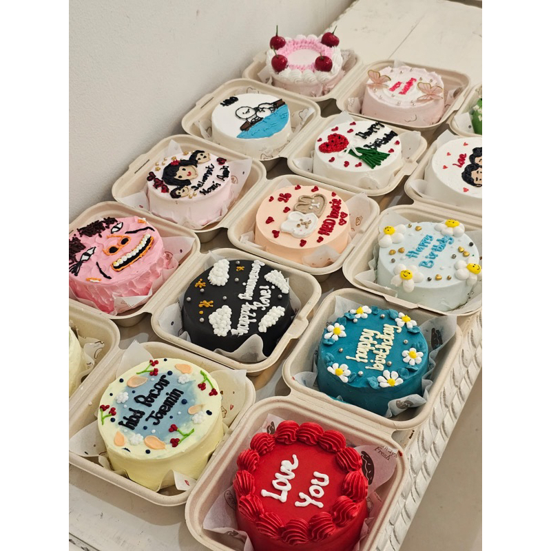 

Korean cake 10cm Bento cake 10 cm Korean Lunch box cake custom cake kado ultah kue ultah hadiah ultah cake mini kue custom gambar