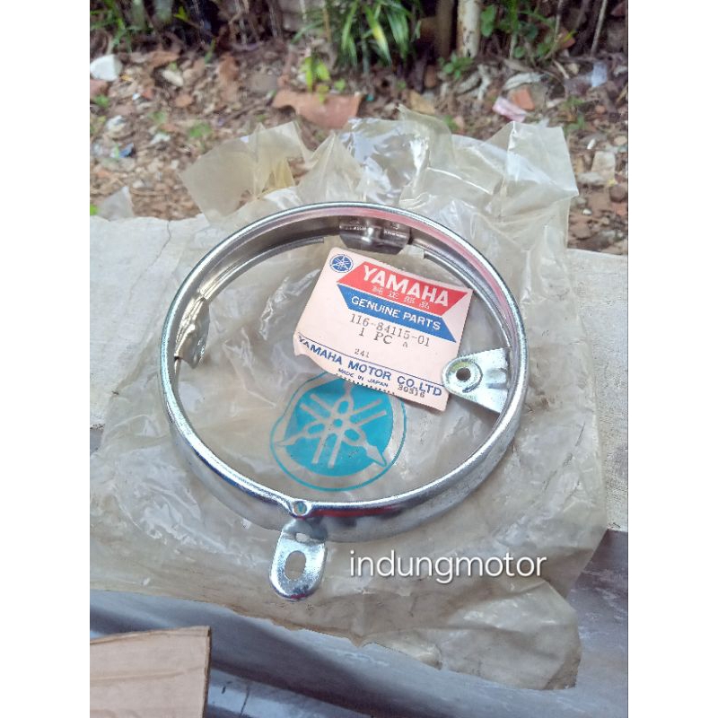 Ring lampu headlight Rim yamaha u5 u5e u7 nos japan 116-84115-01