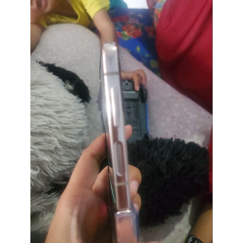 z flip 4 (hanya lcd dan mesin z flip 1 sebagai bonus)