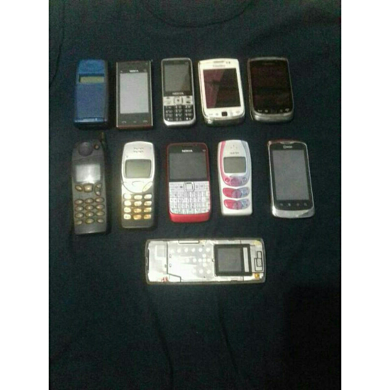 Borongan Hp jadul kondisi off / mati