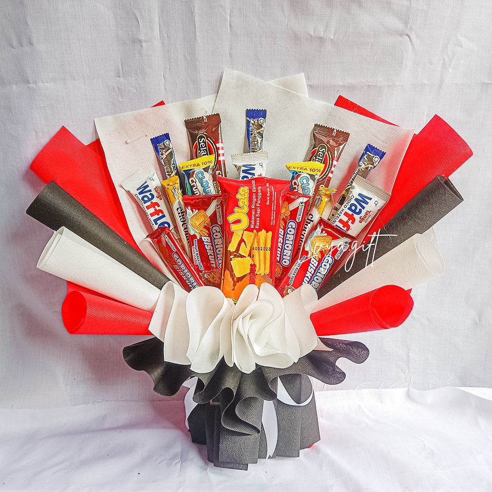 

LVYA.GIFT 4221 L BUKET SNACK MEDIUM-BIG SIZE RANDOM SNACK BUKET WISUDA SIDANG SEMPRO ULANGTAHUN