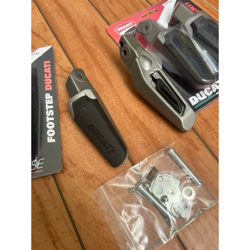 POSTEP DUCATI KARET POSTEP DUCATI PNP SEMUA MOTOR UNIVERSAL INJAKAN DUCATI POSTEP DUCATI INJAKAN POS