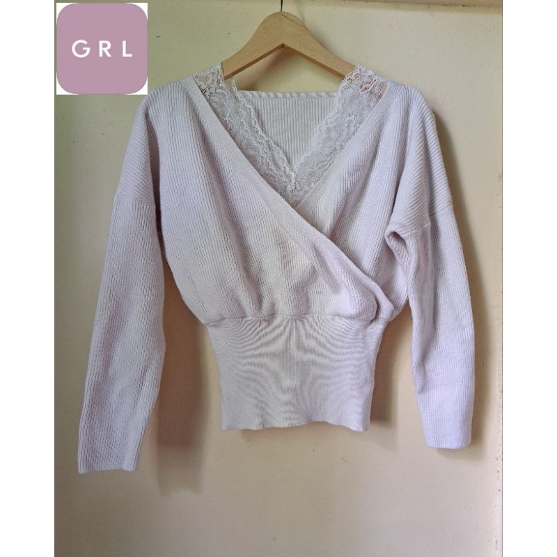 [PRELOVED/THRIFT] GRL SWEATER SWITER RAJUT KNIT KIMONO WANITA CROP BROKEN WHITE KOREAN STYLE