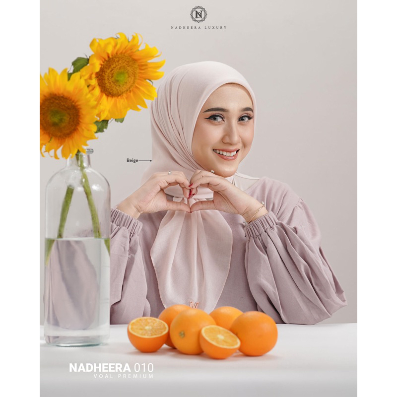 HIJAB NADHEERA 010