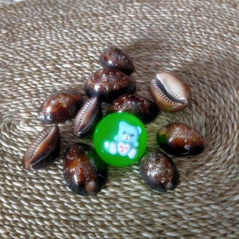 mainan jadul bola bekel biji kerang hitam asli