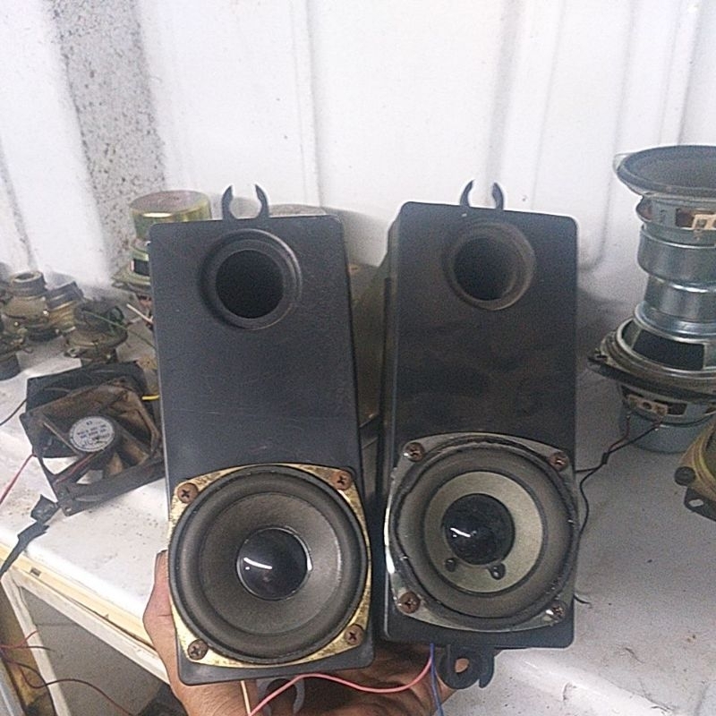 spiker 3 in sama bok mudelan  politron