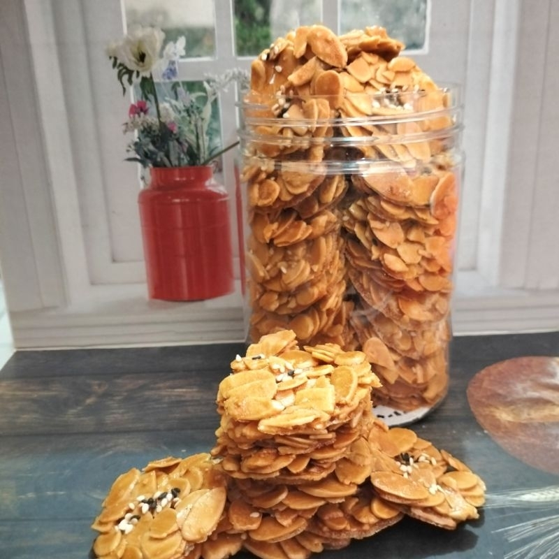 

ALMOND FLORENTINE .