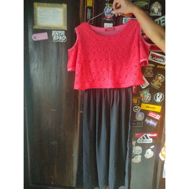 Preloved Dress Theory