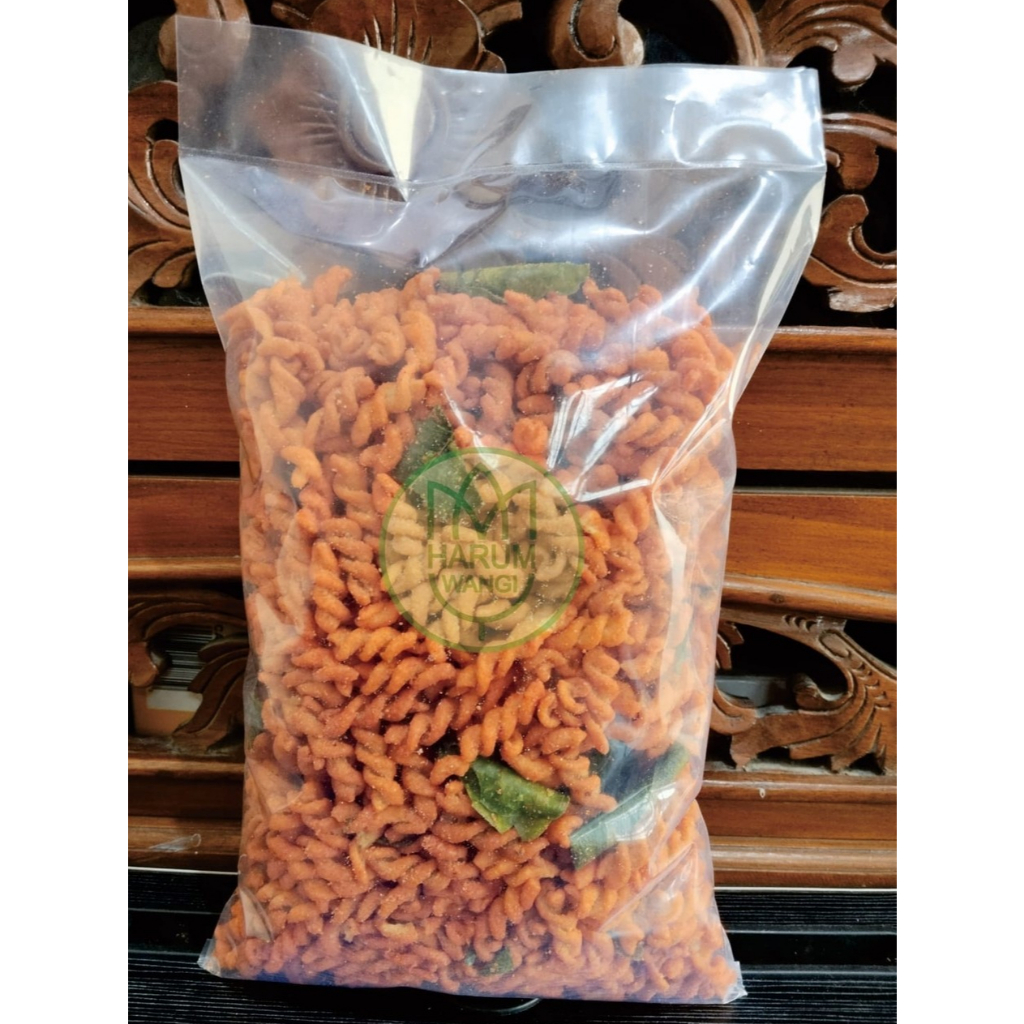 

Makaroni Spiral Pedas Daun Jeruk 500 gram