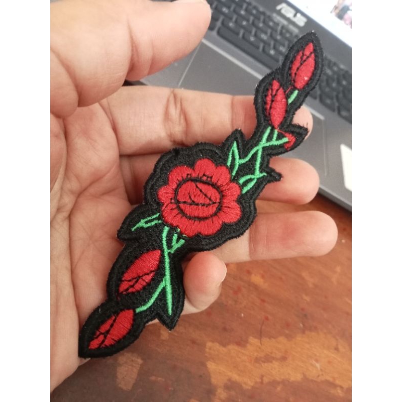 Patch bordir bunga mawar  aksesoris tempelan fashion