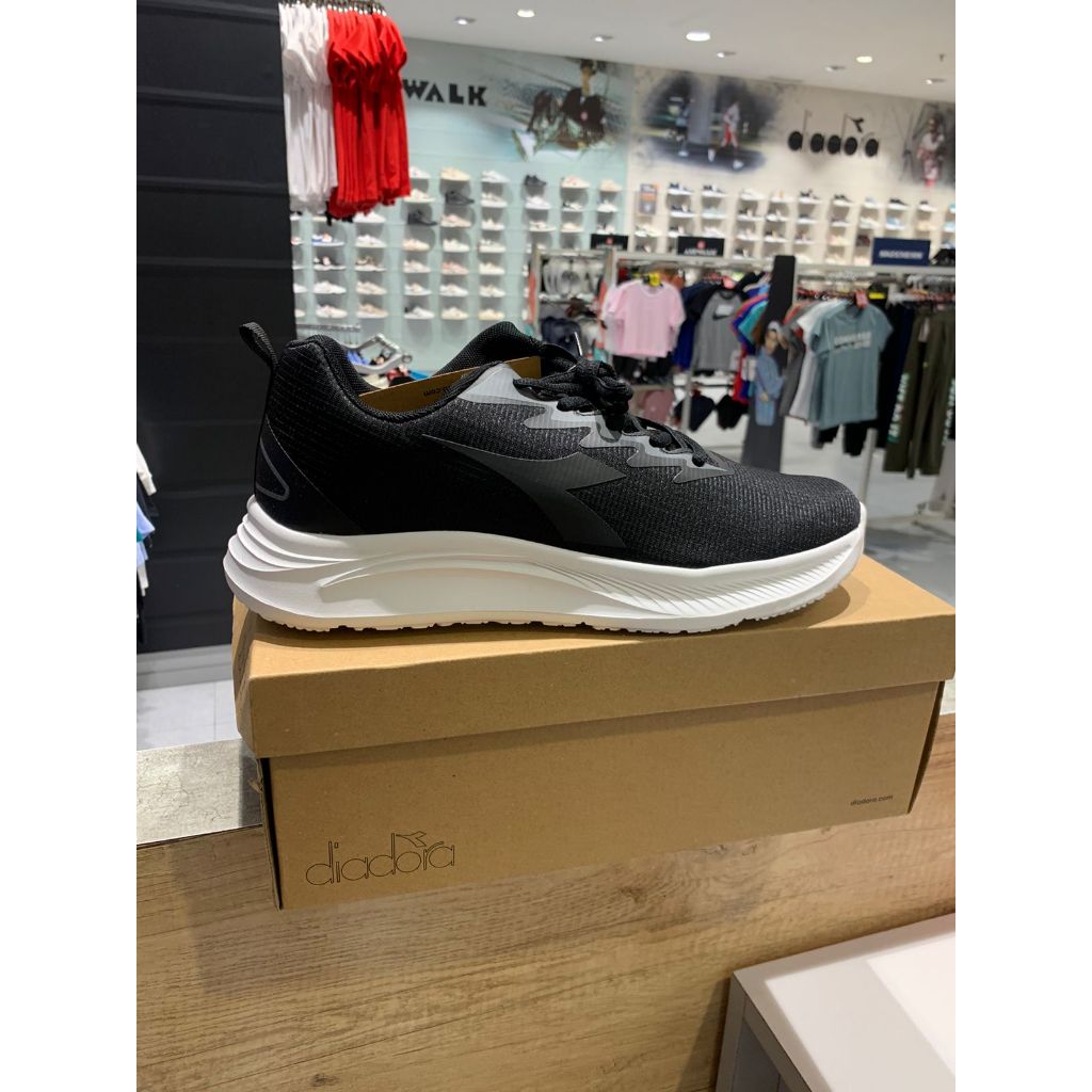 Sepatu Diadora Heidi  Men