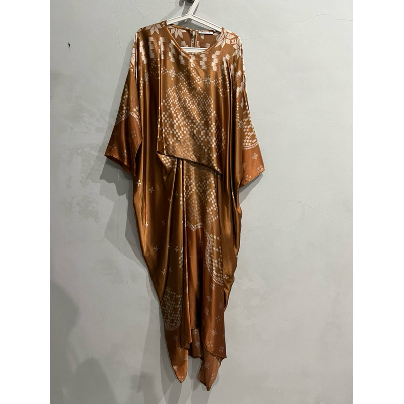 preloved riamiranda kaftan