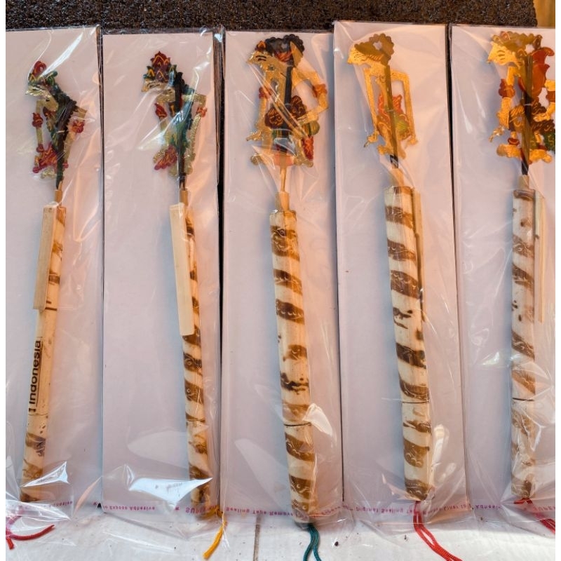 

Souvenir Bolpen Bolpoin Wayang Kulit Khas Jogja Indonesia