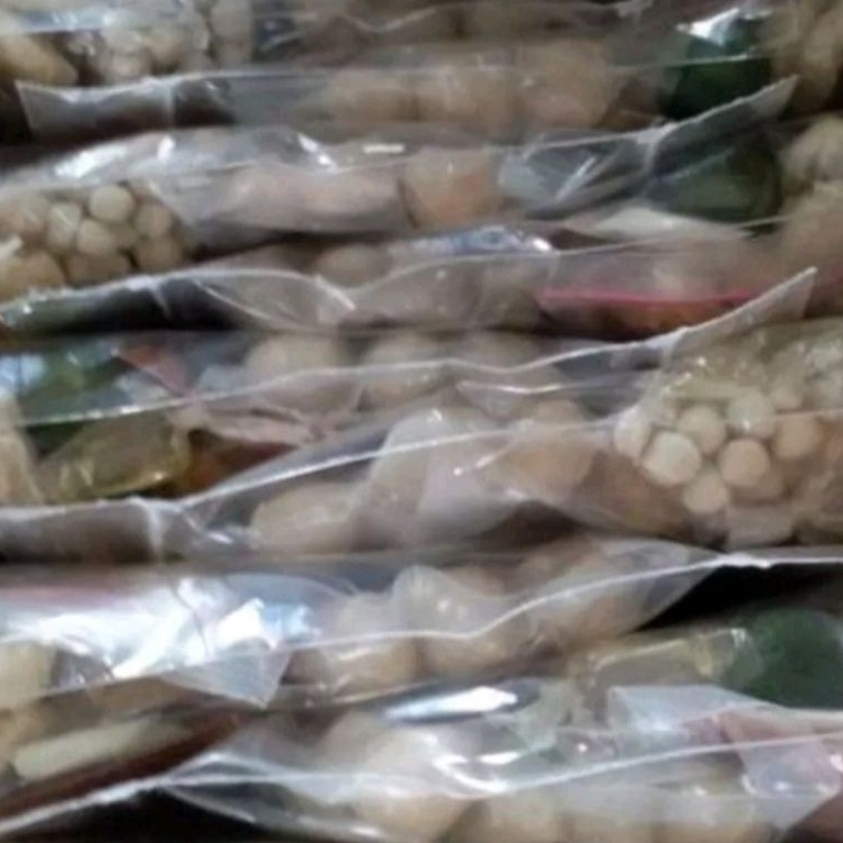 

Masih fresh baso aci isi ayam 12 butir paket 1 bungkus komplit bumbu dll enak gurih pedas harga reseller