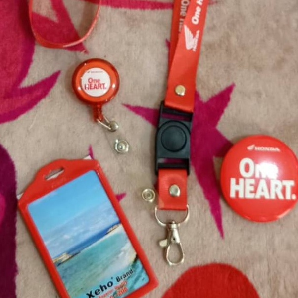 

Pusat Obral paket tali Id card HONDA one heart ecer ready stok