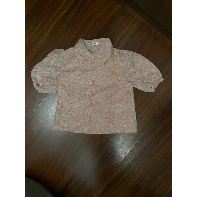 Ariya Buy Me Bonita Atasan Top Bangkok BKK Lengan Pendek