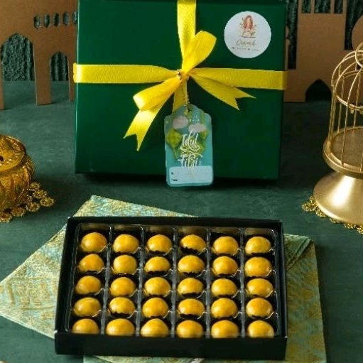 

Sedia READY HAMPERS RAMADHAN LEBARAN IDUL FITRI GIFT BOX NASTAR PREMIUM WISJMAN