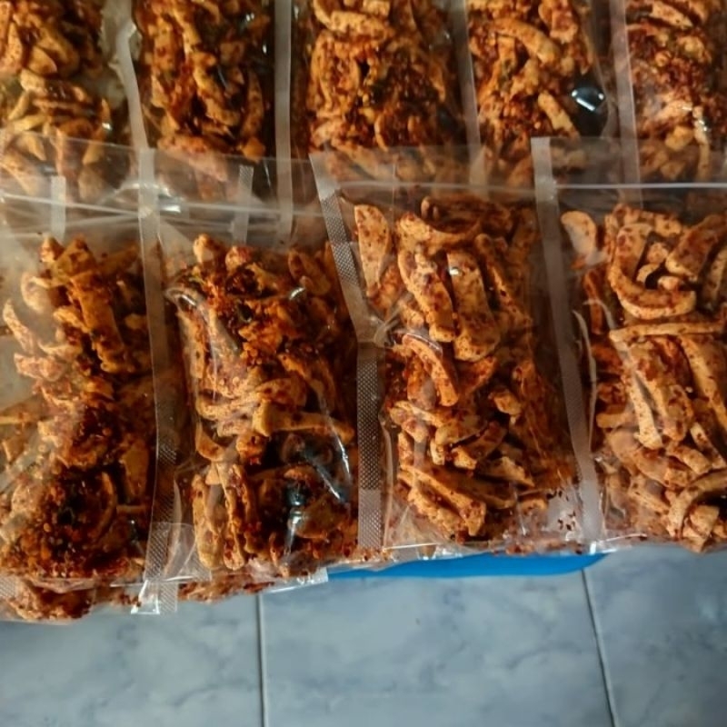 

Basreng Pedas daun jeruk. Bisa request kiloan.