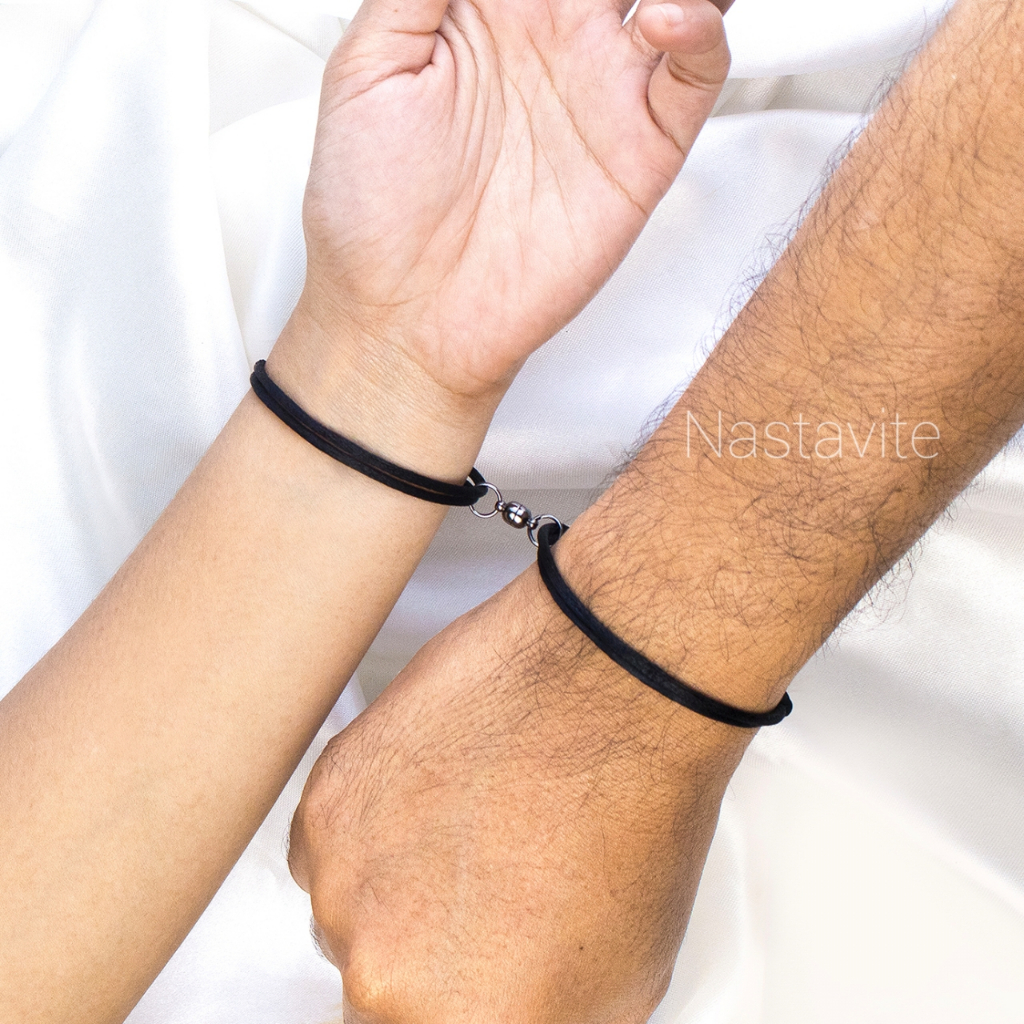 Gelang Couple Magnet Persahabatan Pasangan Hitam Polos Tali Satin