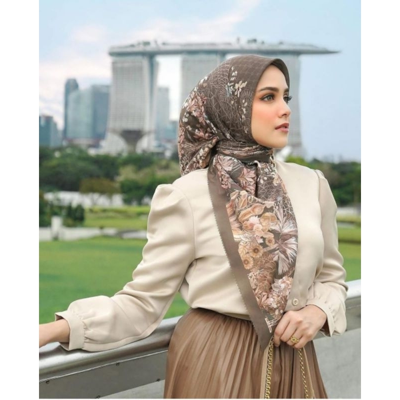 Segi empat Buttonscraves plat B Singapore series kw