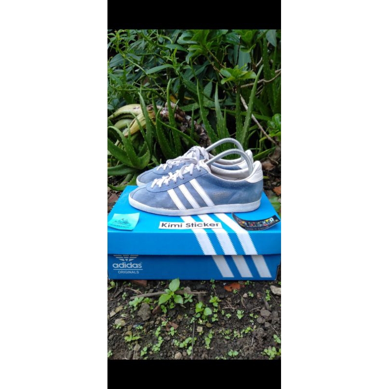 adidas gazelle og ice blue