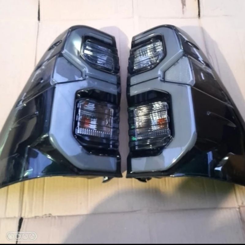 lampu stop lamp Hilux Revo Rocco