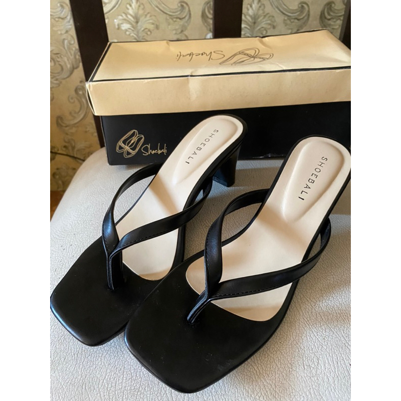 Sandal wanita shoebali belum pernah pakai