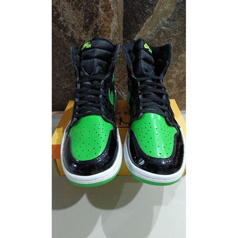 AJ 1 High OG Patent Green Size 46 Insole 30cm
