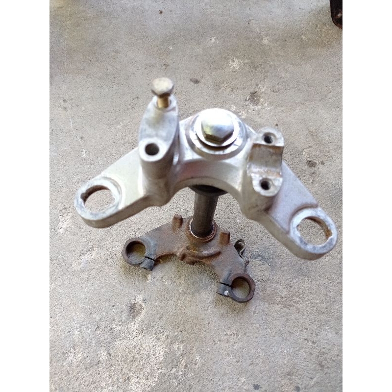 segitiga atas bawah Suzuki a 100 ori