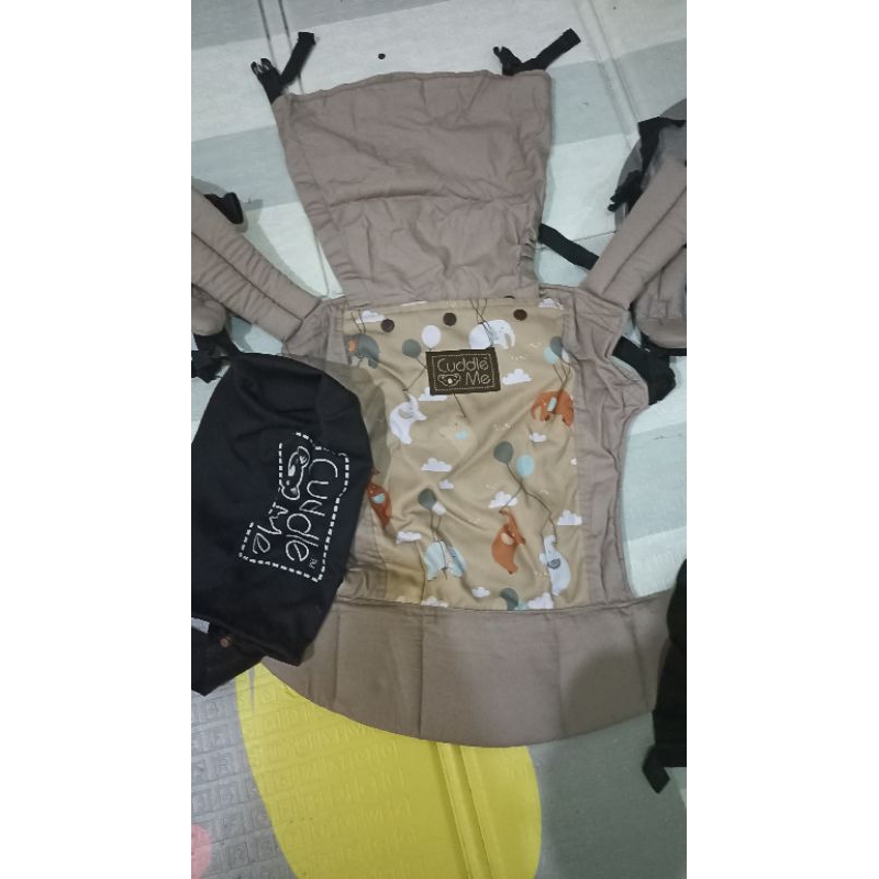 preloved Cuddle Me lite Carrier