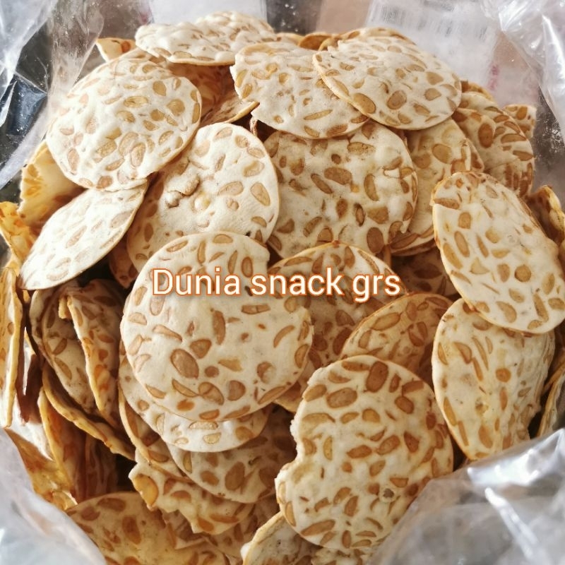 

Keripik Tempe Sagu 1 Kg / Kripik tempe sagu asin gurih