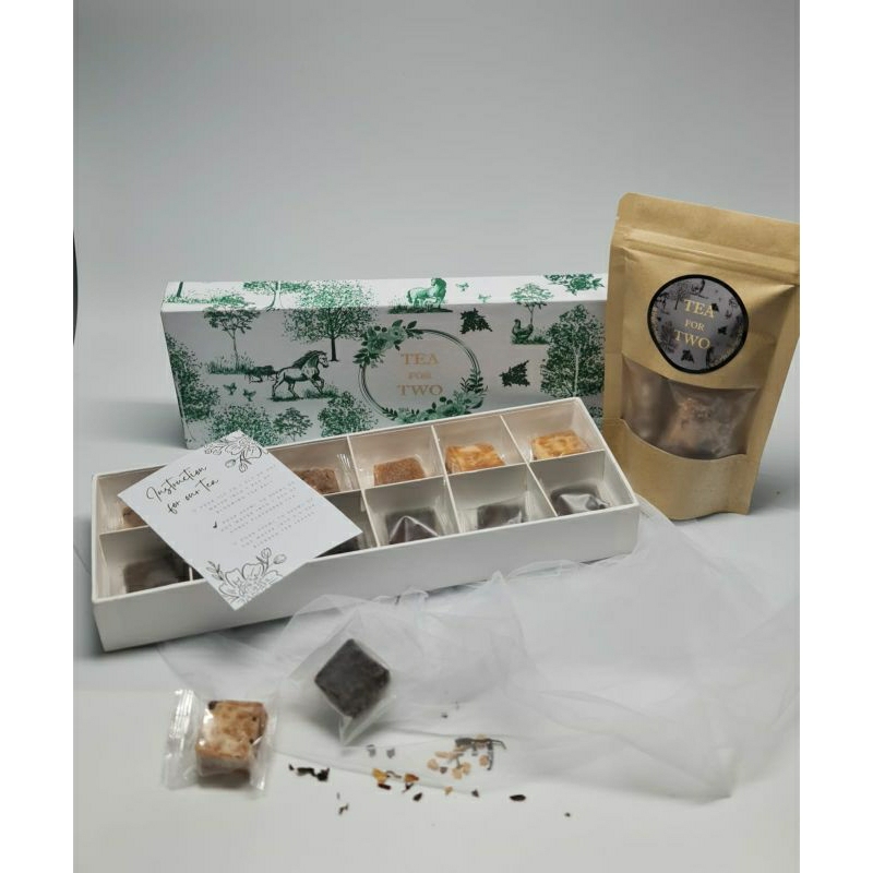 

Tea for two - Honey cube