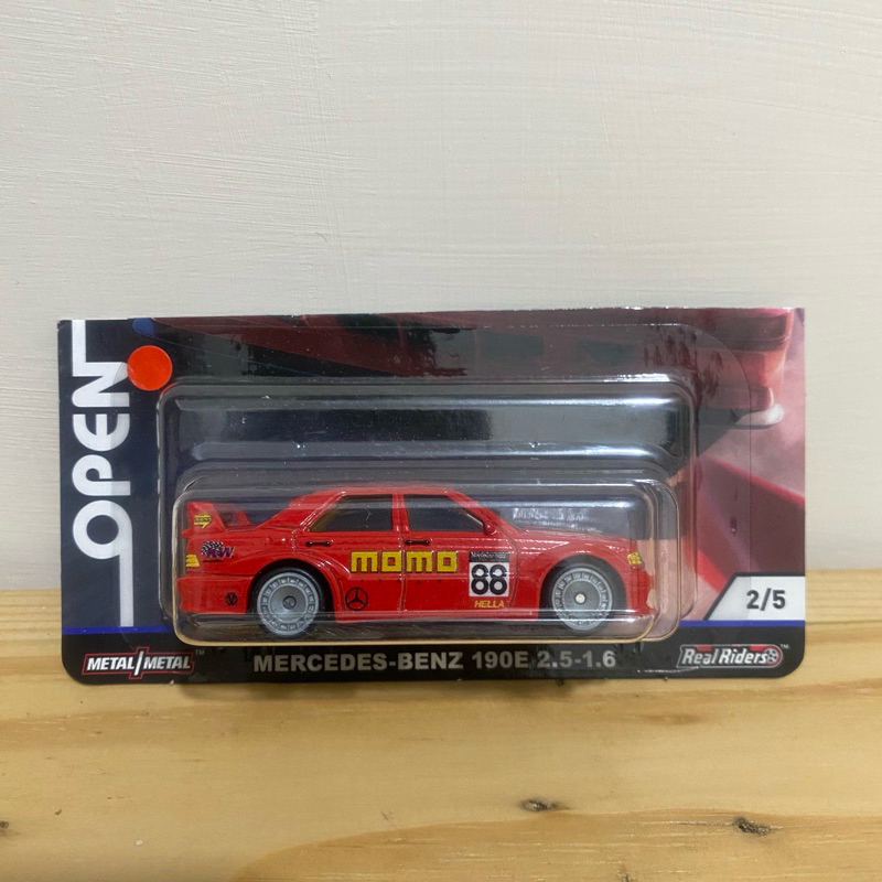 Hotwheels Mercedes Benz 190E Momo open track