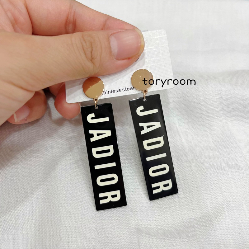 Anting titanium panjang plat hitam jadiore tulisan putih